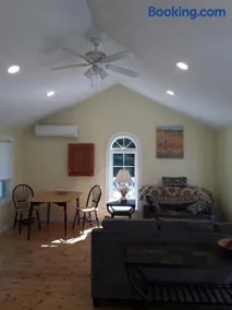 Sunset Cottage sleeps 4 - Image 2