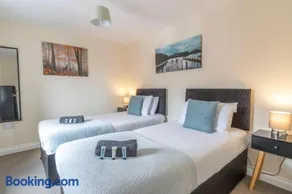 OPP Apartments BR - Contractors Exeter City, M5 link, Sowton, Free Parking&Wifi - Image 2