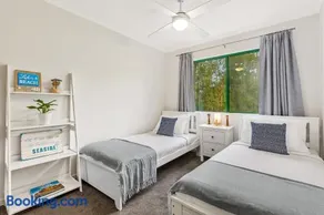 Mount Coolum views cosy escape, sleeps 4 - Image 2