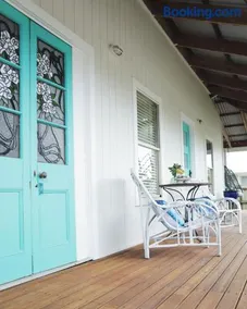 #Beach Shack On Oceanic - Image 3