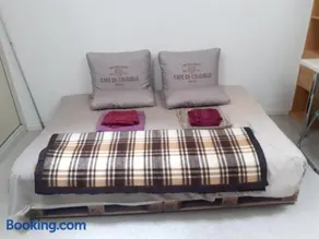 Petit cocon ideal pour court ou long sejour - Image 2