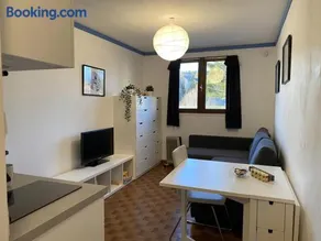 Studio moderne & fonctionnel avec place de parking - Image 3