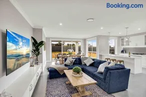 Family home with fire pit Mudgee - Image 2