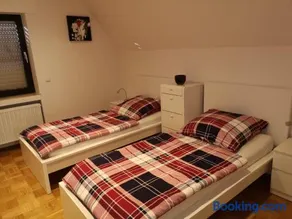 Sweethome Berrenrath Ferienwohnung - Image 4