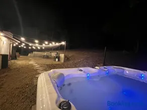 Luxury Yosemite Barn w/Chefs Kitchen and Hot Tub - Image 4