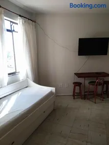 Apartamento mobiliado com garagem - Image 2