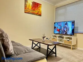 Witham Way by Incredible Stay - Image 2