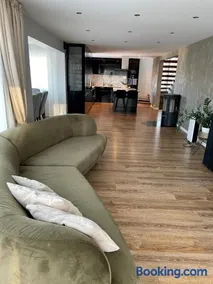 Luxury house with mini SPA - Image 3