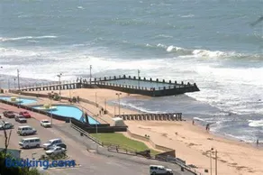 Luxury apartment with pool 2min to beach - Image 2