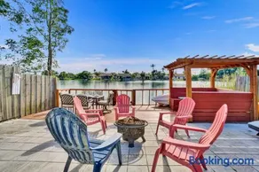 Luxury Lake Front Property - Image 3
