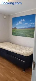 Ravlanda, Goteborg, 2 enkelrum lantligt boende, lakan ingar - Image 3