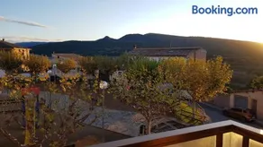 Apartamento con Parking Vista Pirineo - Image 3