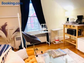 Luxurious Master Bedroom w/ 4K 65” TV, Netflix, Desk for Work & Makeup - Image 4