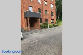 Comfortable Langside Flat - Image 5