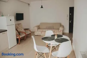 Roman's Apartment Promenada Mall - Image 5