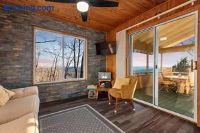 Secluded views make this an instant favorite - Image 5
