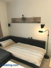 15% Discount - 60m² - Wasserbett - WiFi - Parking -Balkon - Image 5
