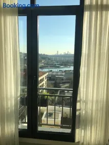 Impressive view in a beautiful, peaceful apartment - Image 5
