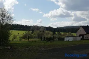 Dum v male, klidne obci blizko Marianskych Lazni - Image 5