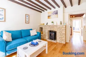 10 Ingram Street cottage with courtyard garden - Image 5