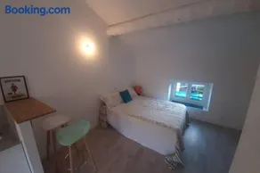Superbe studio avec terrasse - Image 5