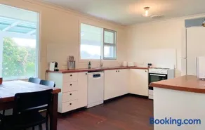 Swarbrick Beach House - Image 5