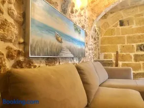 Qala Farmhouse - Breakfast included - Image 5
