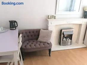 Large Private Double Bedroom in Luton - Image 5