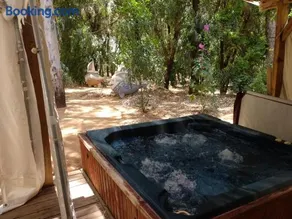 House near the beach - Alonit holiday apartment. דירת נופש קרובה לים. - Image 2