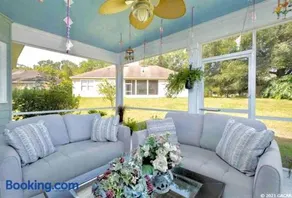 Gorgeous 4BR Home - University of Florida, Springs, Sleeps 15 - Image 5