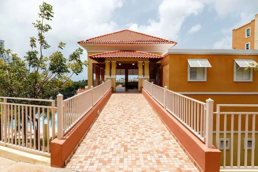 Caribbean Condo with Marina, Pool & Ocean View! 3 minutes from Seven Seas Beach. photo 5