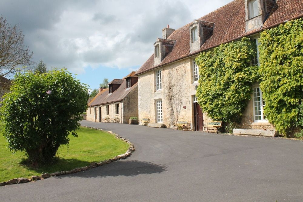 Grande maison de maître à louer en Normandie à deux pas de la Suisse Normande !