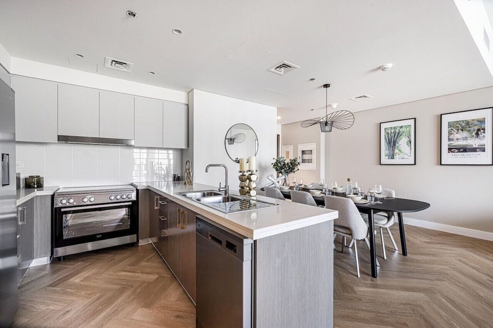 Daniels Luxury 3BR with Dubai Opera Views – Entire Place photo 3