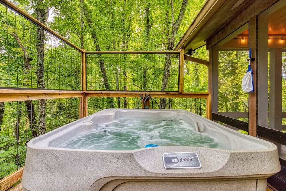 Hilton Vacation Club MountainLoft Gatlinburg