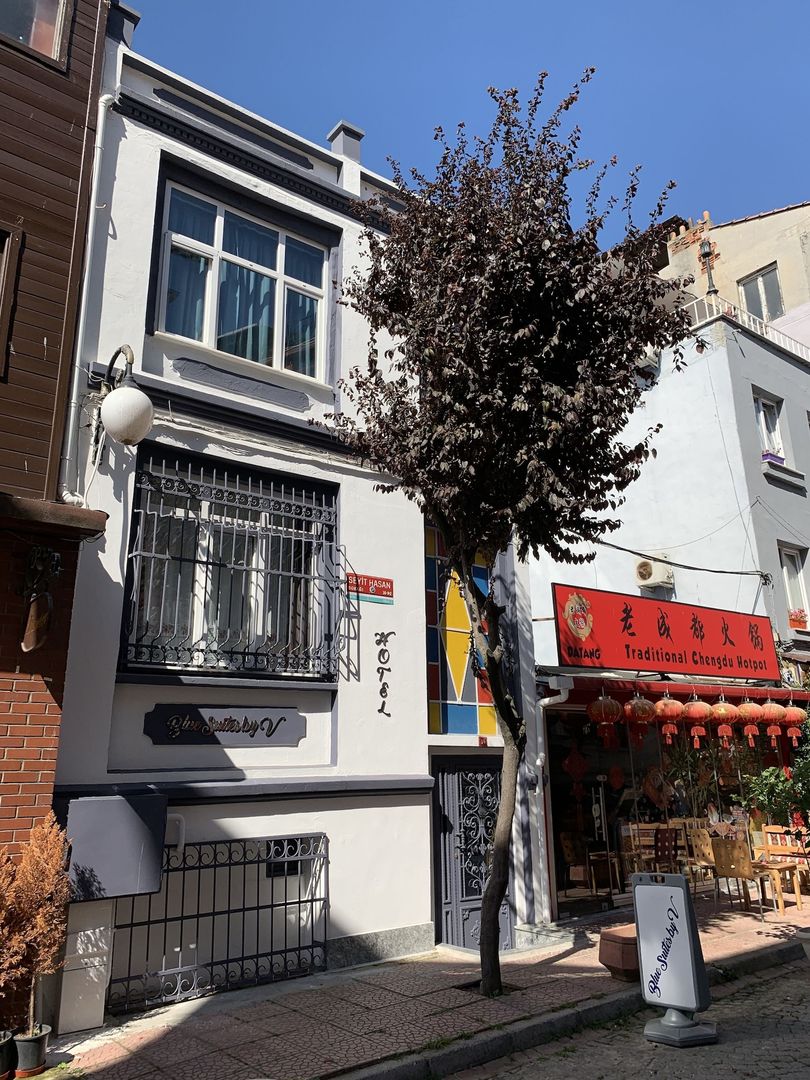 Blue Suites by V - Фото 3