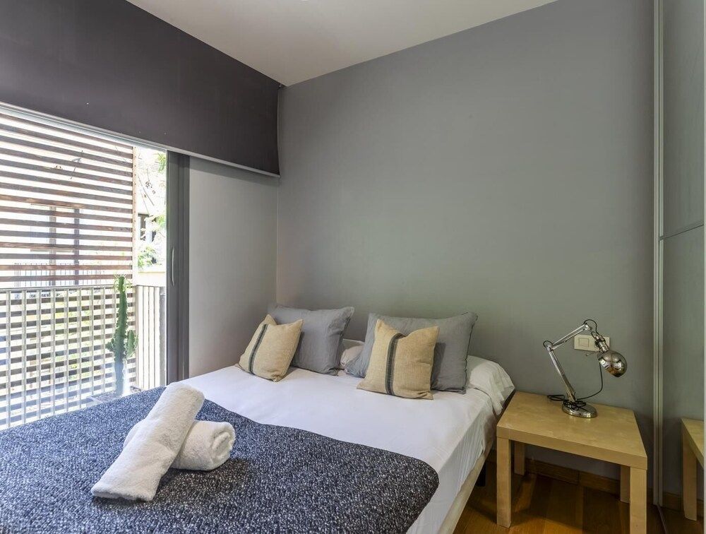 Penthouse in Gràcia 2 rooms 6 pax Pool and Terrace- free WiFi photo 8