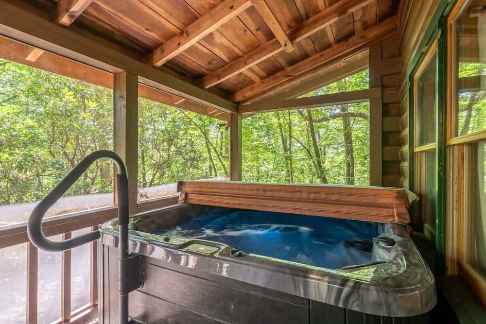 Mountain Time - Hot Tub