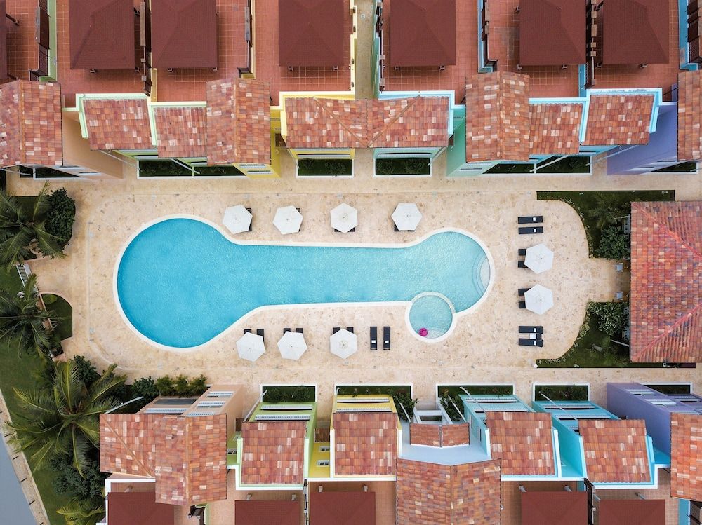 1 bedroom and 1 bathroom + sofa bed with beach club service
